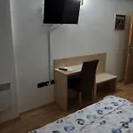 Viv Hotel