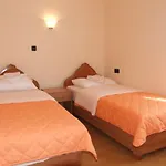 Viv Otel