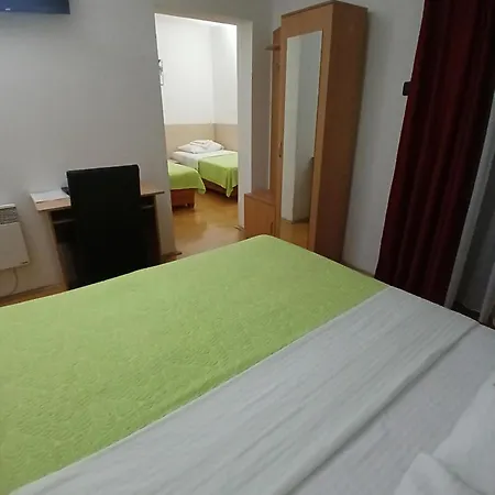 فندق Viv تريبينيي