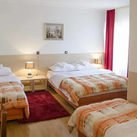 Viv Hotel